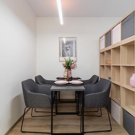 Deluxe Studio Cracow Arianska By Noclegi Renters Краков Экстерьер фото