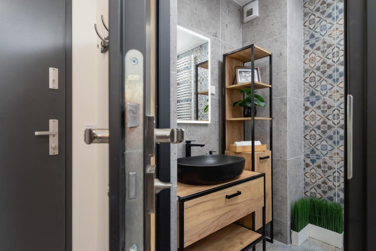 Deluxe Studio Cracow Arianska By Noclegi Renters Краков Экстерьер фото